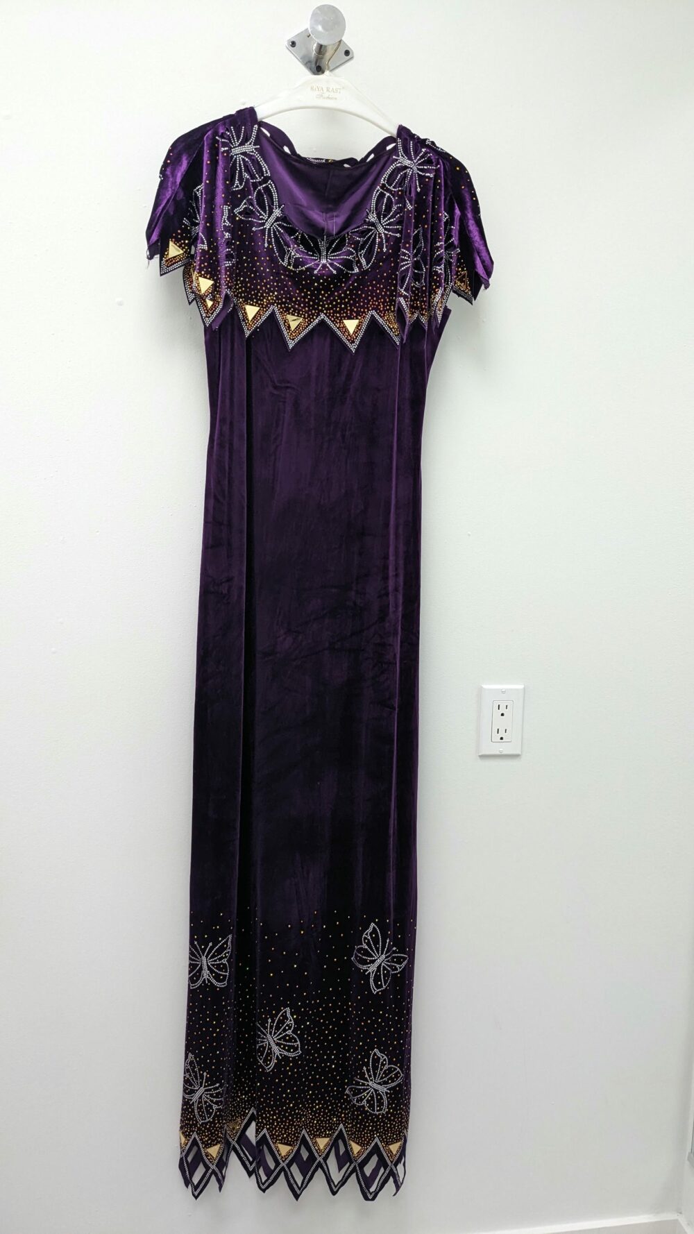 Today's Long Gown 002 - Image 4